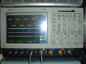 Digital Phosphor Oscilloscope